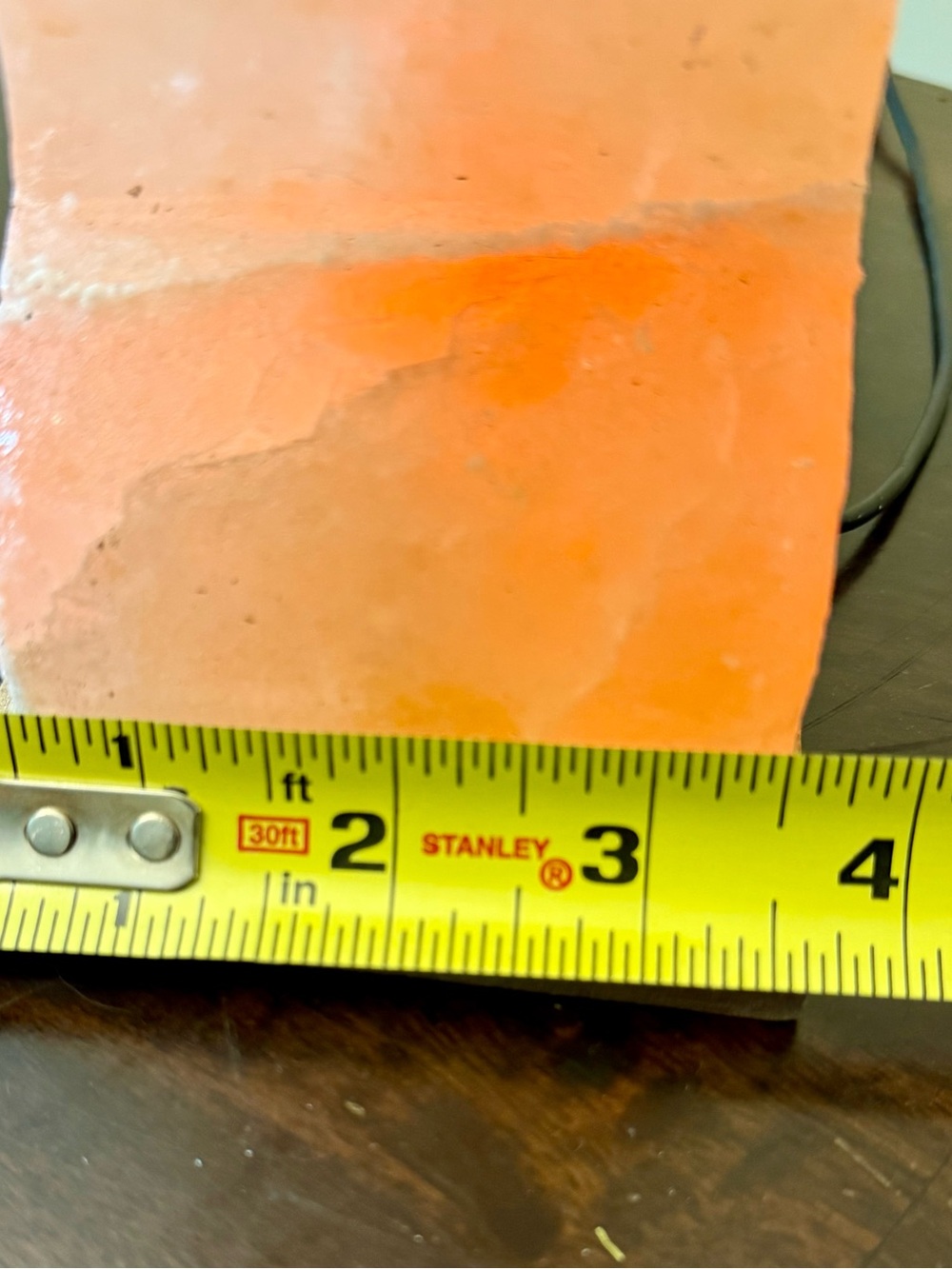 Beautiful Himalayan salt stone cross lamp - Picture 3 of 13